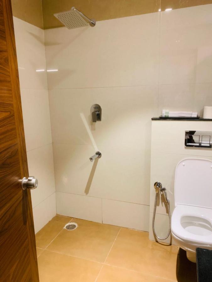 Rajathadri Royal Inn Bangalore Extérieur photo