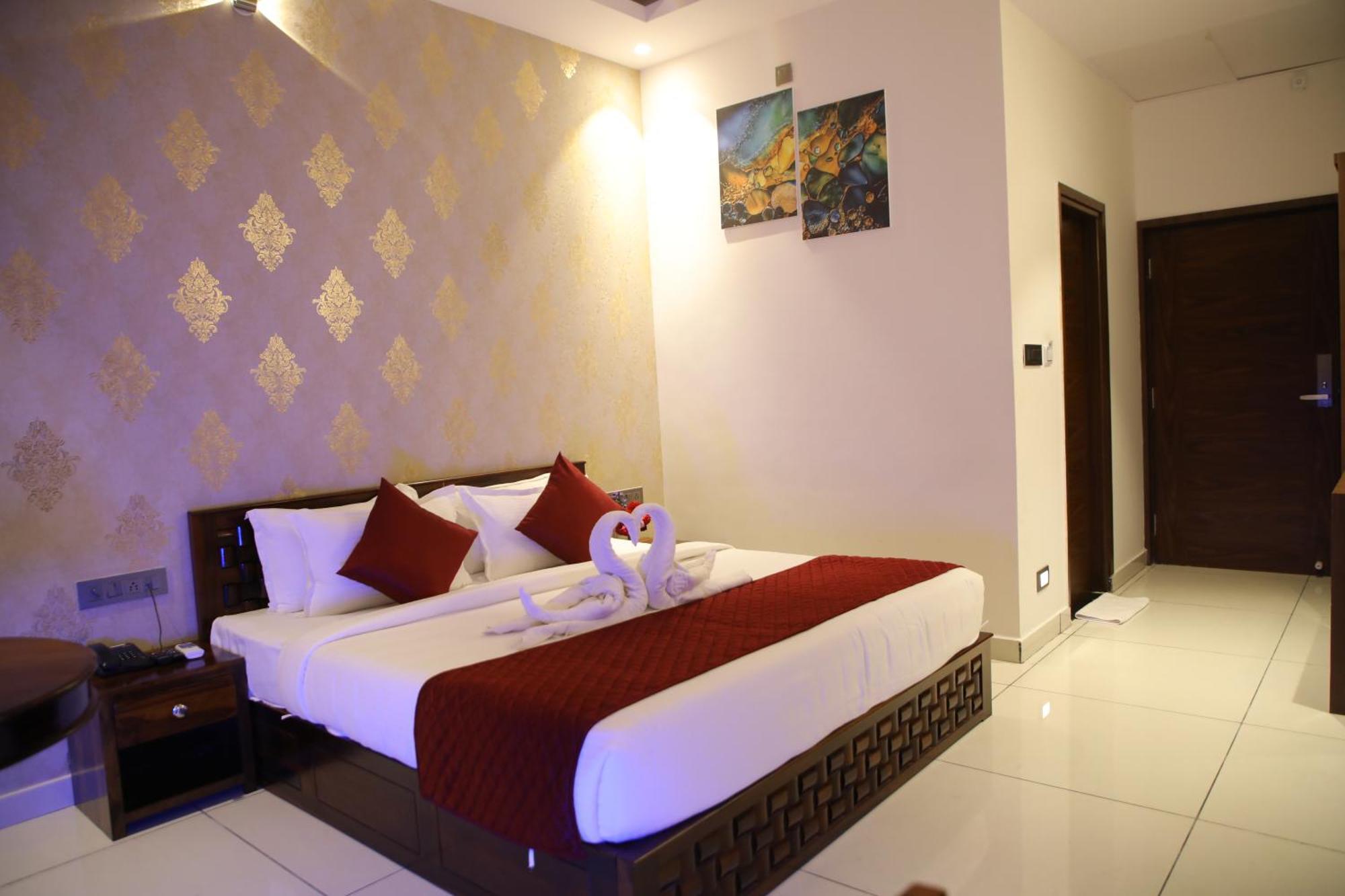 Rajathadri Royal Inn Bangalore Extérieur photo